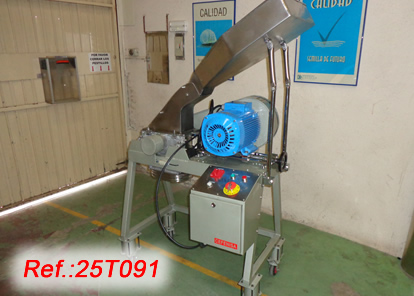 BONALS B-160 MODEL HAMMER-BLADE MILL WITH STRUCTURE AND SUPPORT LEGS WITH WHEELS