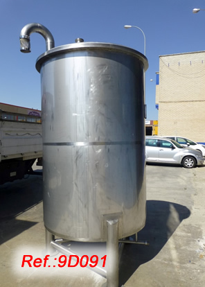 3000L APPROX. STAINLESS STEEL TANK WITH BOTTOM OUTLET, LID AND FEET
