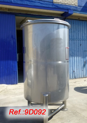 3000L APPROX. STAINLESS STEEL TANK WITH BOTTOM OUTLET, LID AND FEET