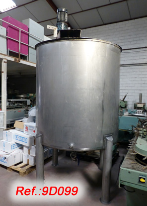 2500L APPROX. STAINLESS STEEL TANK WITH DOUBLE PROPELLER AGITATOR, MANHOLE, BOTTOM OUTLET AND FEET