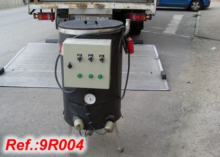 60 LITRE APPROX. STAINLESS STEEL MELTER WITH ELECTRICAL HEATING ELEMENTS AND ELECTRICAL SWITCHBOARD