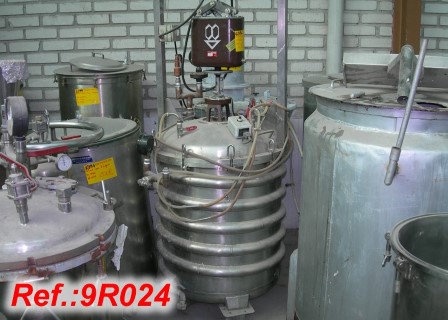 265 LITRE APPROX. REACTOR WITH JACKET AND AGITATOR