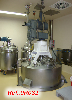 GIUISTY 2000L APPROX. CREAM REACTOR WITH PADDLE AGITATORS WITH SCRAPPERS AND SPEED REGULATORS, AGITATION WITH COUNTER AGITATION, TURBO, WATER STEAM JACKET, MANHOLE, SEVERAL TOP INLETS AND SEVERAL BOTTOM OUTLETS